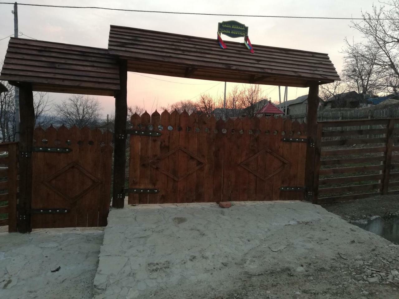 Pensiunea Turistica "Casa Rustica" Βίλα Chiscareni Εξωτερικό φωτογραφία